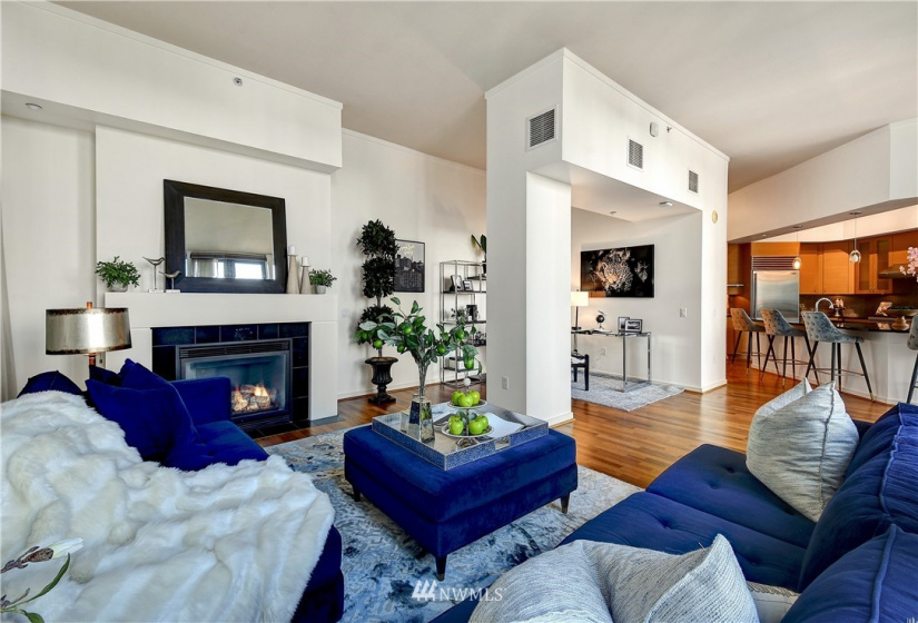 819 Virginia, Seattle, Washington 98101, 2 Bedrooms Bedrooms, ,2 BathroomsBathrooms,Residential,For Sale,Cosmopolitan,Virginia,NWM1881691