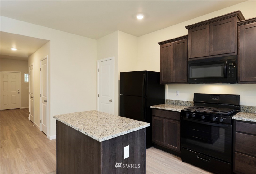 6408 121st, Puyallup, Washington 98372, 3 Bedrooms Bedrooms, ,2 BathroomsBathrooms,Residential,For Sale,Connell Park,121st,NWM1882421