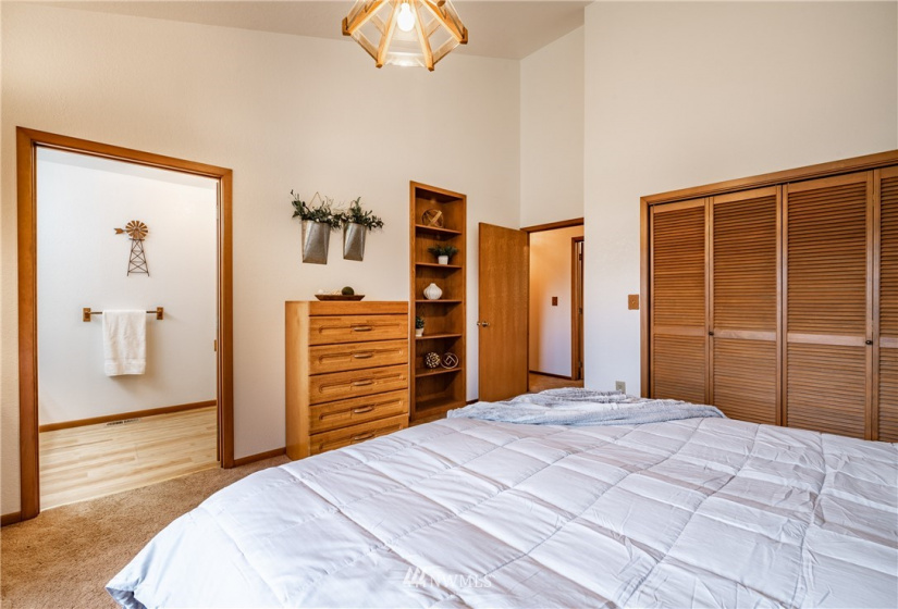 8350 Valley View, Custer, Washington 98240, 4 Bedrooms Bedrooms, ,3 BathroomsBathrooms,Residential,For Sale,Valley View,NWM1881716