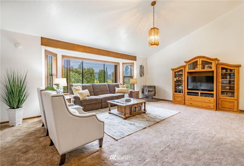 8350 Valley View, Custer, Washington 98240, 4 Bedrooms Bedrooms, ,3 BathroomsBathrooms,Residential,For Sale,Valley View,NWM1881716