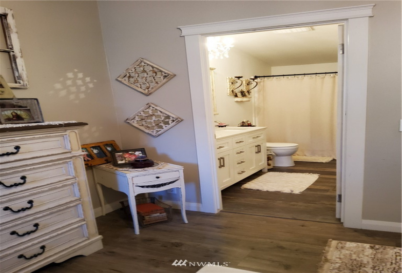 7701 Hardeson, Everett, Washington 98203, 4 Bedrooms Bedrooms, ,2 BathroomsBathrooms,Manufactured In Park,For Sale,Hardeson,NWM1882420