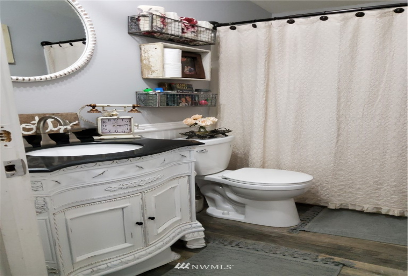 7701 Hardeson, Everett, Washington 98203, 4 Bedrooms Bedrooms, ,2 BathroomsBathrooms,Manufactured In Park,For Sale,Hardeson,NWM1882420