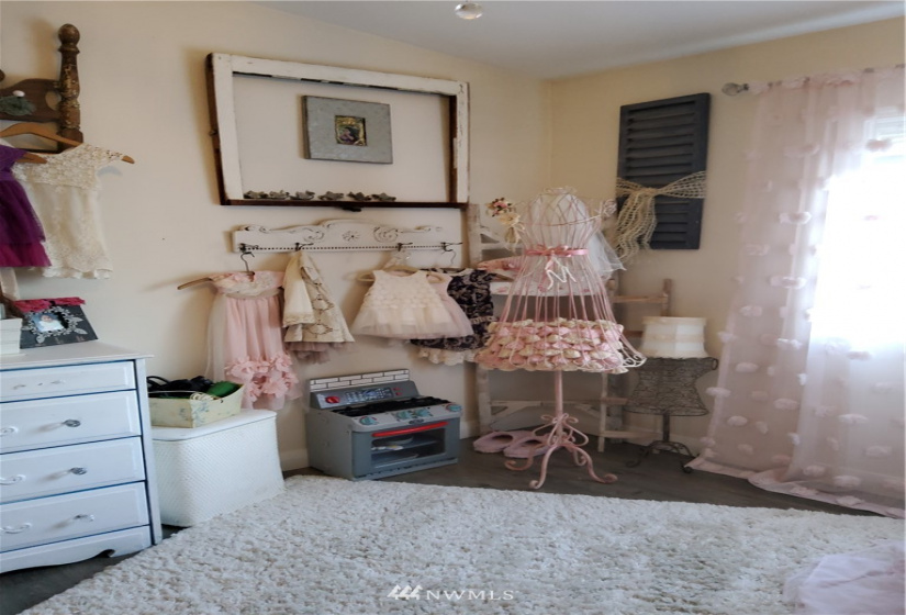 7701 Hardeson, Everett, Washington 98203, 4 Bedrooms Bedrooms, ,2 BathroomsBathrooms,Manufactured In Park,For Sale,Hardeson,NWM1882420