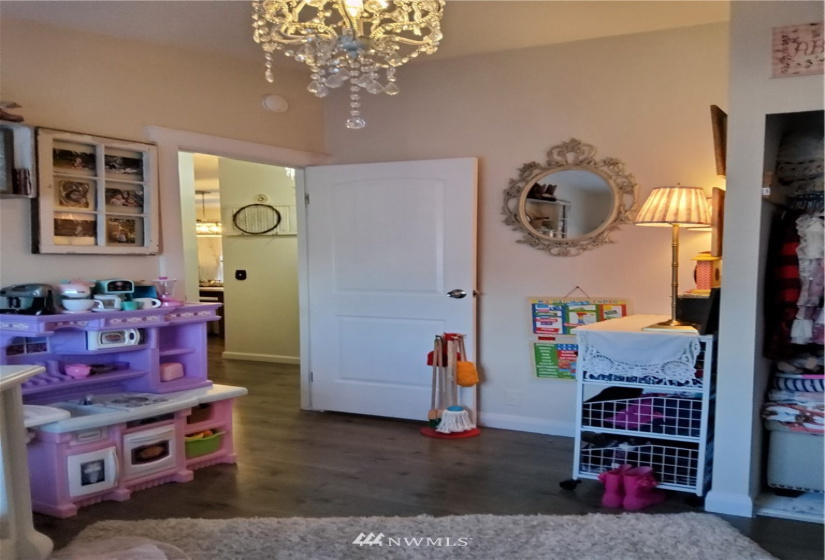 7701 Hardeson, Everett, Washington 98203, 4 Bedrooms Bedrooms, ,2 BathroomsBathrooms,Manufactured In Park,For Sale,Hardeson,NWM1882420