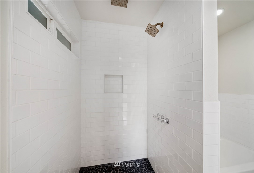 21726 Old Highway 99, Centralia, Washington 98531, 3 Bedrooms Bedrooms, ,2 BathroomsBathrooms,Residential,For Sale,Old Highway 99,NWM1874514