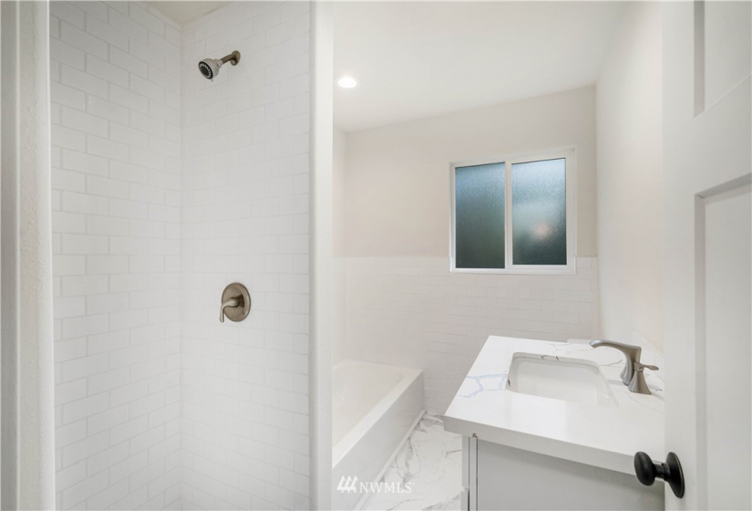 21726 Old Highway 99, Centralia, Washington 98531, 3 Bedrooms Bedrooms, ,2 BathroomsBathrooms,Residential,For Sale,Old Highway 99,NWM1874514