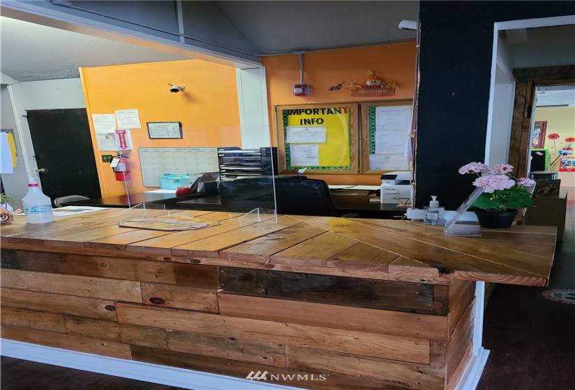 301 3rd, Puyallup, Washington 98372, ,Commercial Sale,For Sale,3rd,NWM1882552