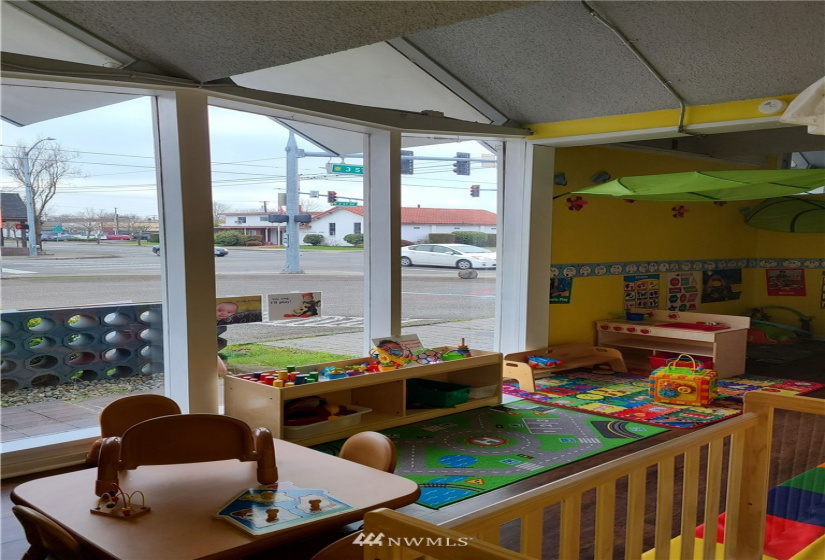 301 3rd, Puyallup, Washington 98372, ,Commercial Sale,For Sale,3rd,NWM1882552