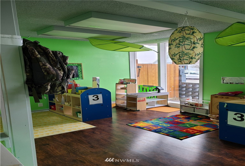 301 3rd, Puyallup, Washington 98372, ,Commercial Sale,For Sale,3rd,NWM1882552