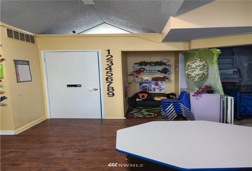 301 3rd, Puyallup, Washington 98372, ,Commercial Sale,For Sale,3rd,NWM1882552