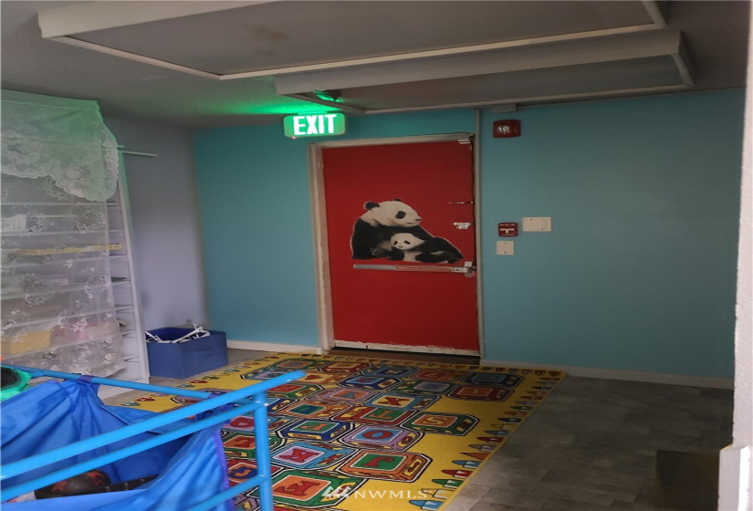 301 3rd, Puyallup, Washington 98372, ,Commercial Sale,For Sale,3rd,NWM1882552