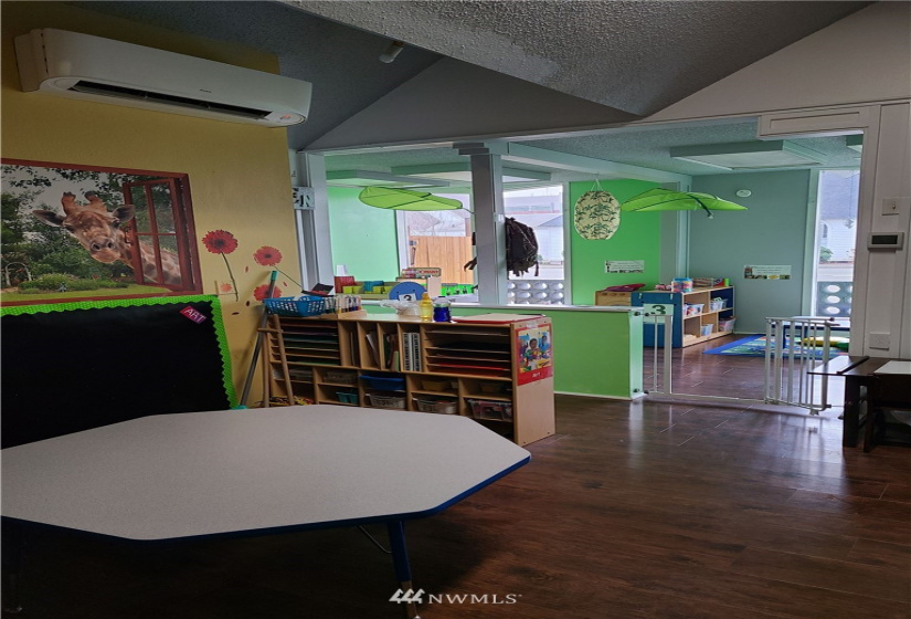 301 3rd, Puyallup, Washington 98372, ,Commercial Sale,For Sale,3rd,NWM1882552