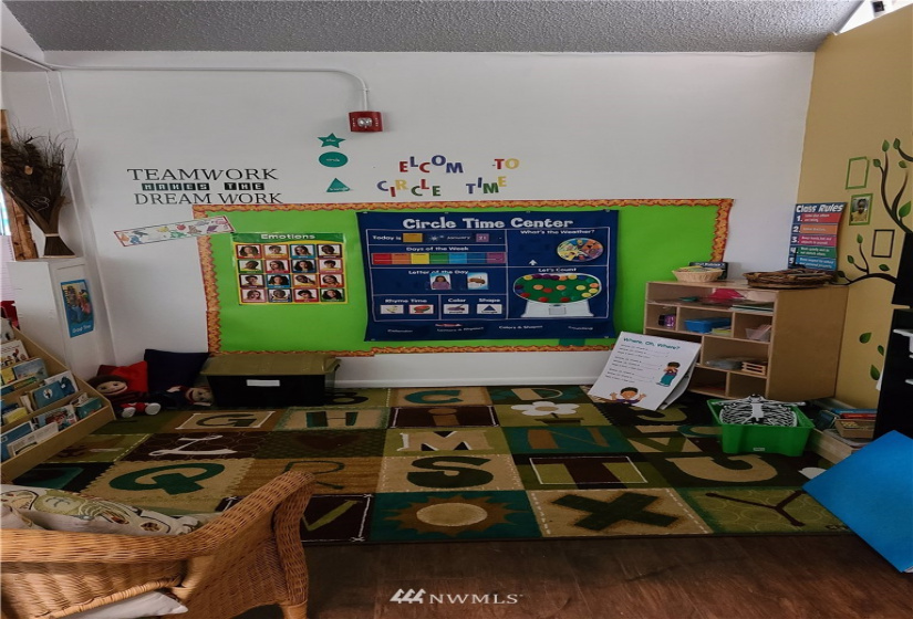 301 3rd, Puyallup, Washington 98372, ,Commercial Sale,For Sale,3rd,NWM1882552