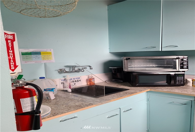 301 3rd, Puyallup, Washington 98372, ,Commercial Sale,For Sale,3rd,NWM1882552