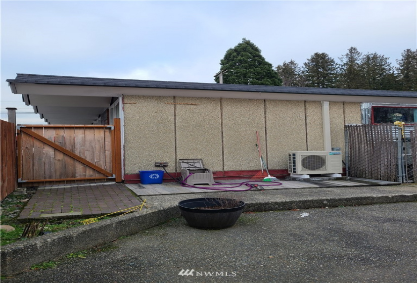 301 3rd, Puyallup, Washington 98372, ,Commercial Sale,For Sale,3rd,NWM1882552
