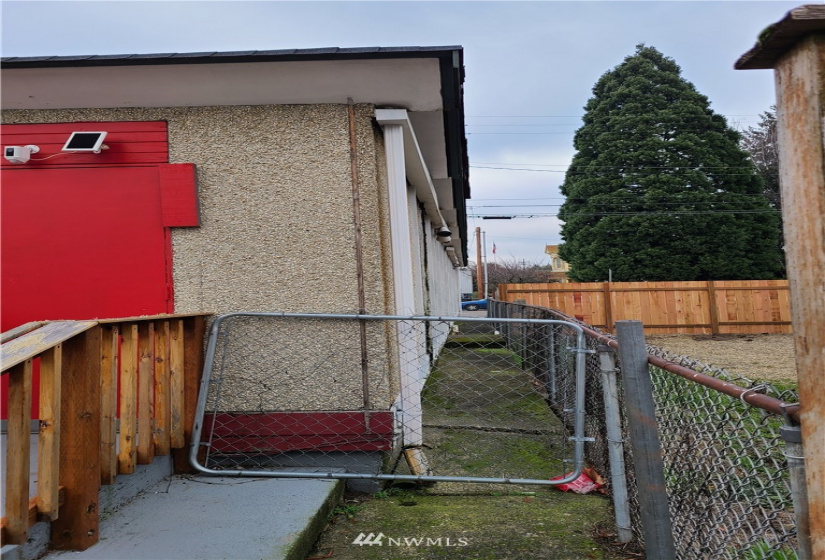 301 3rd, Puyallup, Washington 98372, ,Commercial Sale,For Sale,3rd,NWM1882552