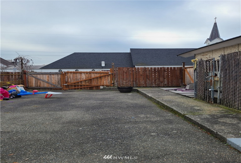 301 3rd, Puyallup, Washington 98372, ,Commercial Sale,For Sale,3rd,NWM1882552