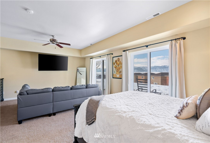 9240 Red Cliff, Quincy, Washington 98848, 2 Bedrooms Bedrooms, ,2 BathroomsBathrooms,Residential,For Sale,Sunserra Resort Phase 2,Red Cliff,NWM1882302