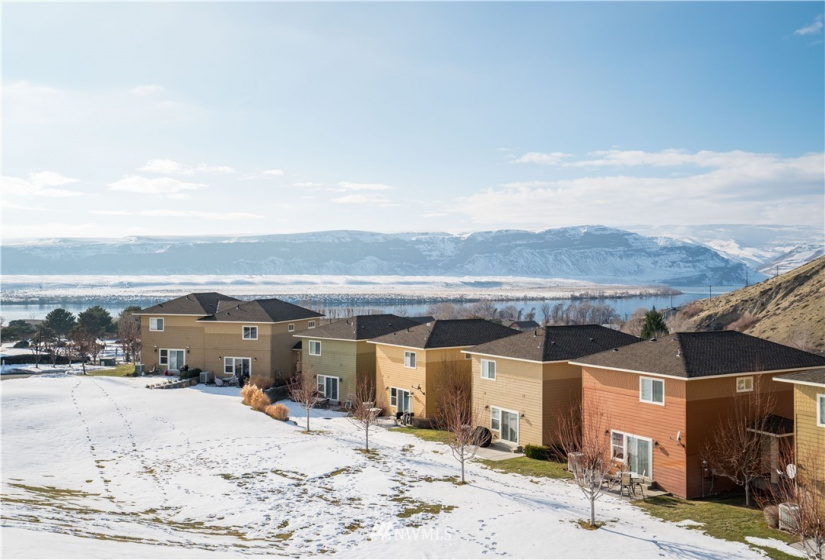 9240 Red Cliff, Quincy, Washington 98848, 2 Bedrooms Bedrooms, ,2 BathroomsBathrooms,Residential,For Sale,Sunserra Resort Phase 2,Red Cliff,NWM1882302