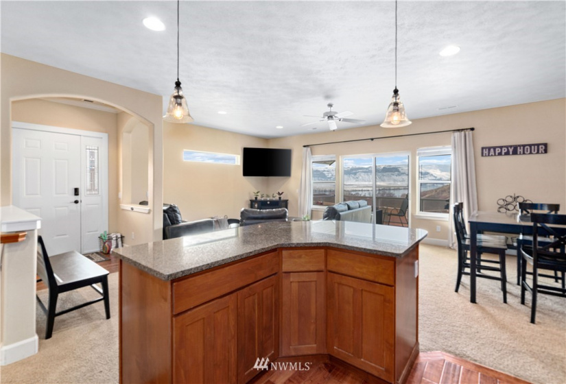 9240 Red Cliff, Quincy, Washington 98848, 2 Bedrooms Bedrooms, ,2 BathroomsBathrooms,Residential,For Sale,Sunserra Resort Phase 2,Red Cliff,NWM1882302