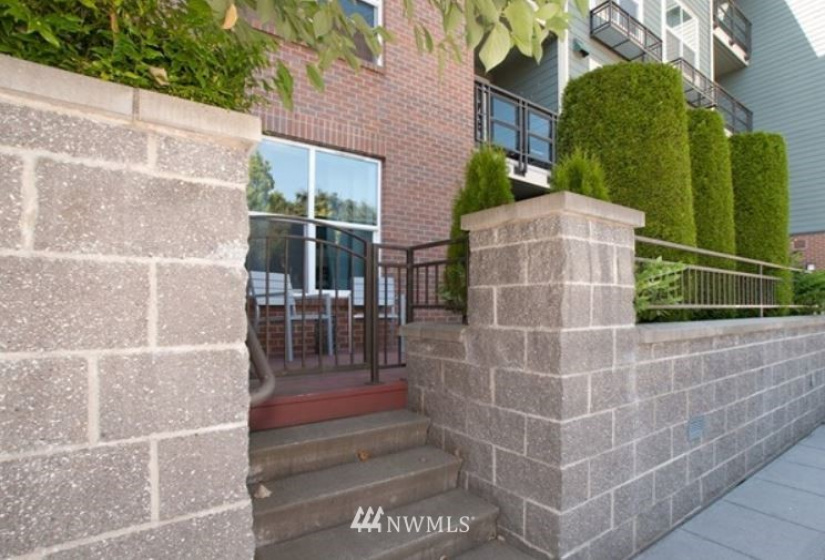 16275 85, Redmond, Washington 98052, 1 Bedroom Bedrooms, ,1 BathroomBathrooms,Residential,For Sale,Frazer Court,85,NWM1882575