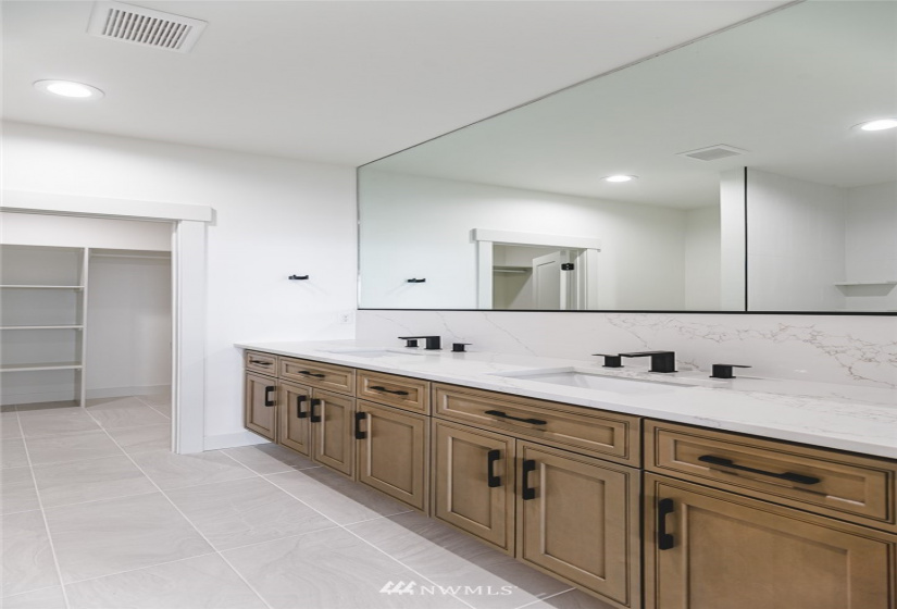 4080 Quinn, Moses Lake, Washington 98837, 3 Bedrooms Bedrooms, ,2 BathroomsBathrooms,Residential,For Sale,Quinn,NWM1882609