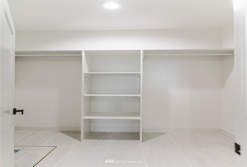 4080 Quinn, Moses Lake, Washington 98837, 3 Bedrooms Bedrooms, ,2 BathroomsBathrooms,Residential,For Sale,Quinn,NWM1882609