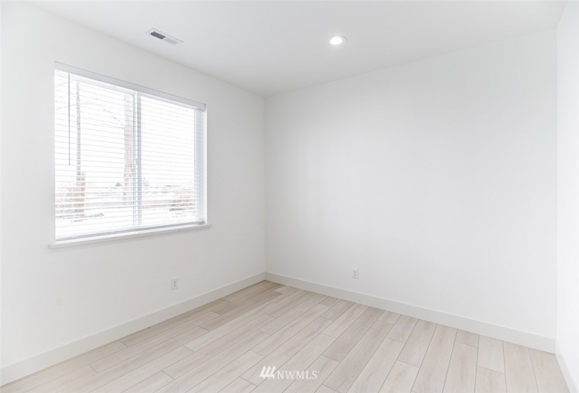 4080 Quinn, Moses Lake, Washington 98837, 3 Bedrooms Bedrooms, ,2 BathroomsBathrooms,Residential,For Sale,Quinn,NWM1882609