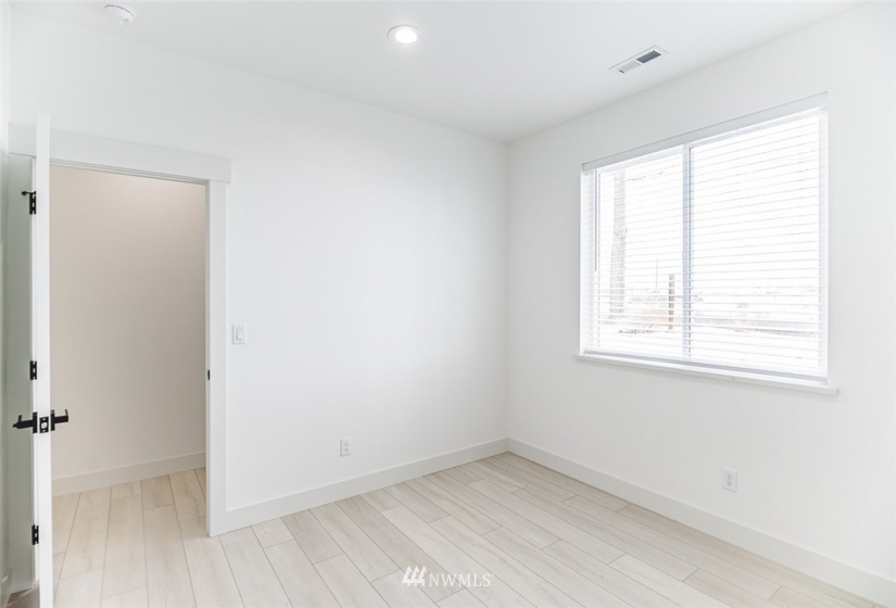 4080 Quinn, Moses Lake, Washington 98837, 3 Bedrooms Bedrooms, ,2 BathroomsBathrooms,Residential,For Sale,Quinn,NWM1882609