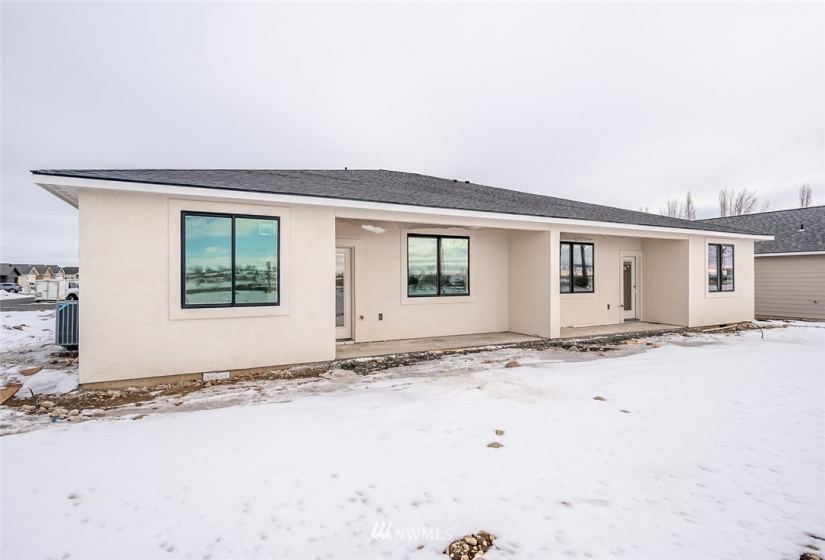 4080 Quinn, Moses Lake, Washington 98837, 3 Bedrooms Bedrooms, ,2 BathroomsBathrooms,Residential,For Sale,Quinn,NWM1882609