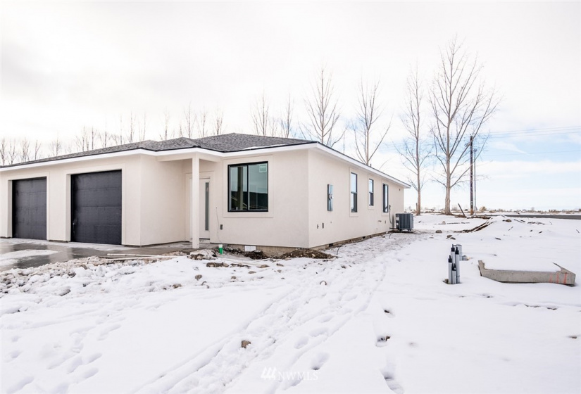 4080 Quinn, Moses Lake, Washington 98837, 3 Bedrooms Bedrooms, ,2 BathroomsBathrooms,Residential,For Sale,Quinn,NWM1882609