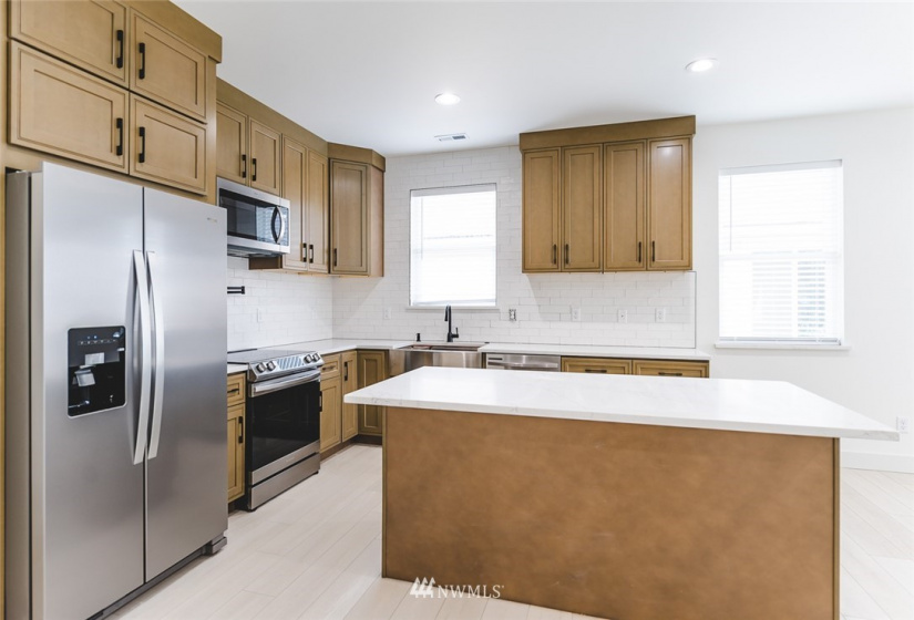 4074 Quinn, Moses Lake, Washington 98837, 3 Bedrooms Bedrooms, ,2 BathroomsBathrooms,Residential,For Sale,Quinn,NWM1882610