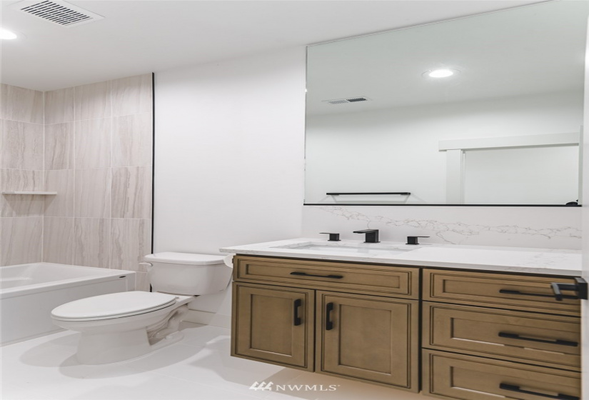 4074 Quinn, Moses Lake, Washington 98837, 3 Bedrooms Bedrooms, ,2 BathroomsBathrooms,Residential,For Sale,Quinn,NWM1882610