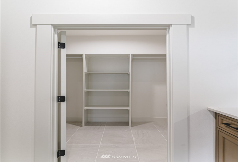 4074 Quinn, Moses Lake, Washington 98837, 3 Bedrooms Bedrooms, ,2 BathroomsBathrooms,Residential,For Sale,Quinn,NWM1882610