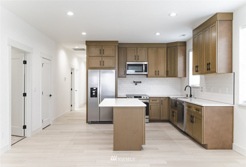 4074 Quinn, Moses Lake, Washington 98837, 3 Bedrooms Bedrooms, ,2 BathroomsBathrooms,Residential,For Sale,Quinn,NWM1882610