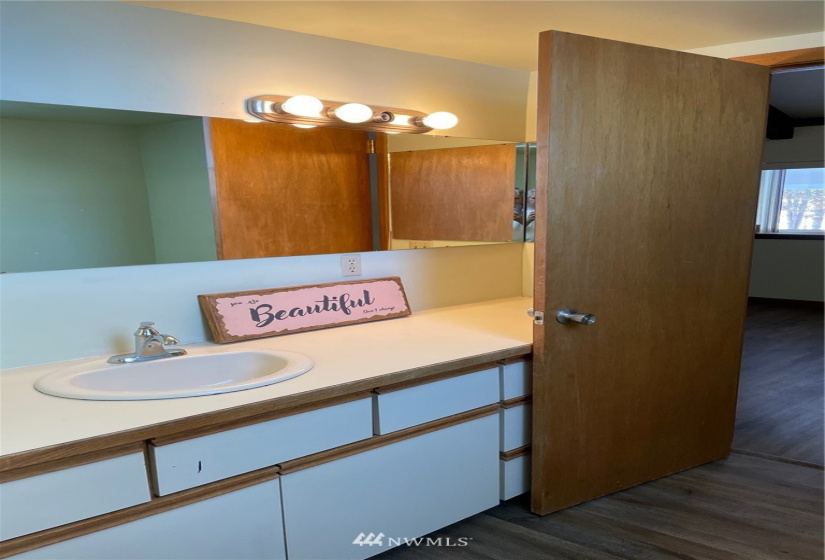 12165 Dodson Rd, Ephrata, Washington 98823, 3 Bedrooms Bedrooms, ,2 BathroomsBathrooms,Residential,For Sale,Dodson Rd,NWM1881778