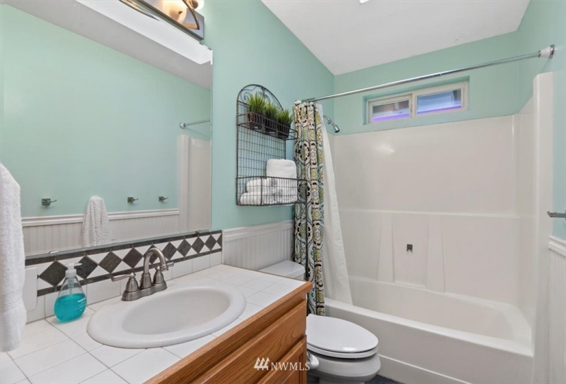 9553 Olalla Valley, Port Orchard, Washington 98367, 3 Bedrooms Bedrooms, ,3 BathroomsBathrooms,Residential,For Sale,Olalla Valley,NWM1874829