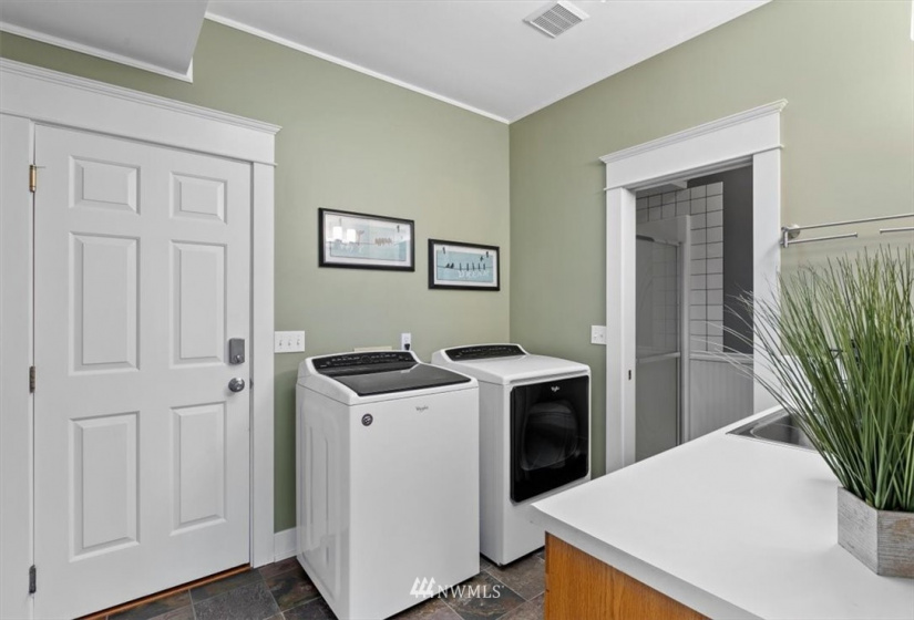 9553 Olalla Valley, Port Orchard, Washington 98367, 3 Bedrooms Bedrooms, ,3 BathroomsBathrooms,Residential,For Sale,Olalla Valley,NWM1874829