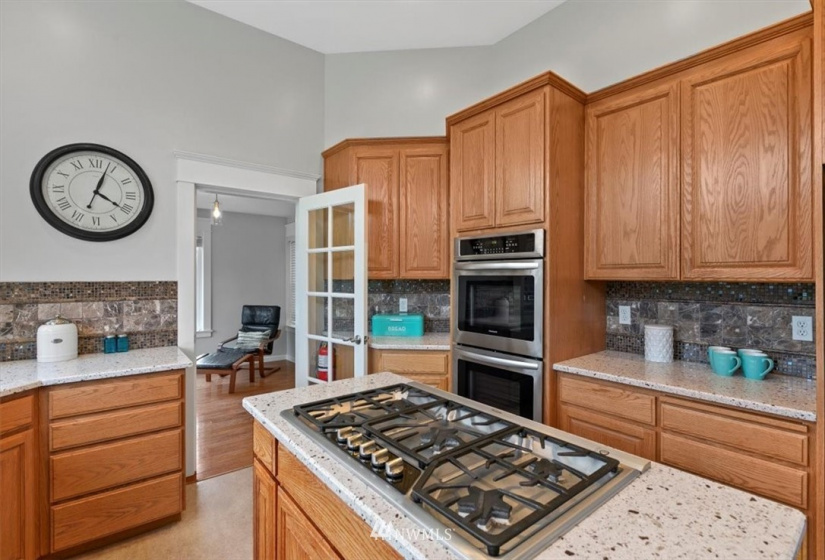 9553 Olalla Valley, Port Orchard, Washington 98367, 3 Bedrooms Bedrooms, ,3 BathroomsBathrooms,Residential,For Sale,Olalla Valley,NWM1874829