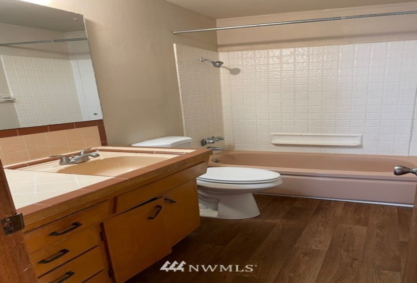 700 Market, Seattle, Washington 98107, ,Residential Income,For Sale,Market,NWM1881308