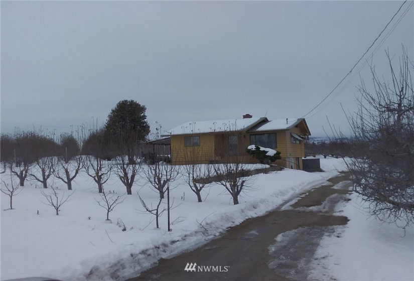 3040 4th, East Wenatchee, Washington 98802, 4 Bedrooms Bedrooms, ,Farm,For Sale,4th,NWM1882600