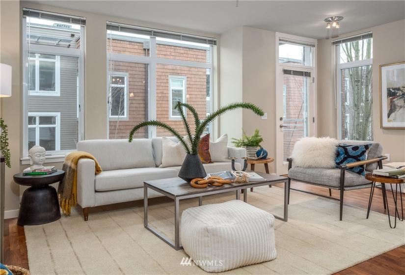 130 Harbor Square, Bainbridge Island, Washington 98110, 2 Bedrooms Bedrooms, ,1 BathroomBathrooms,Residential,For Sale,Harbor Square Condominium,Harbor Square,NWM1881886