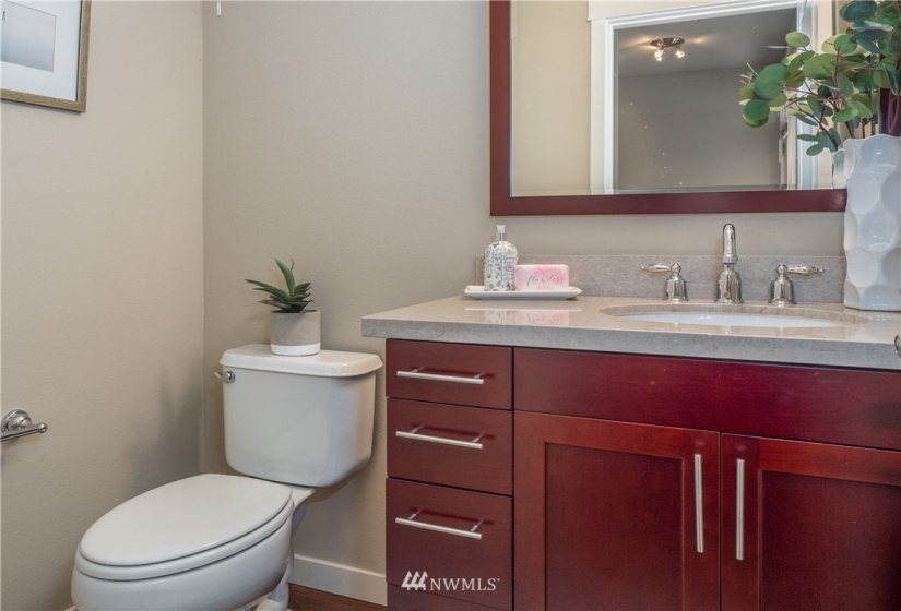 130 Harbor Square, Bainbridge Island, Washington 98110, 2 Bedrooms Bedrooms, ,1 BathroomBathrooms,Residential,For Sale,Harbor Square Condominium,Harbor Square,NWM1881886