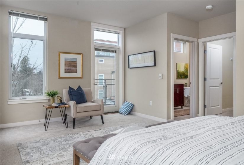 130 Harbor Square, Bainbridge Island, Washington 98110, 2 Bedrooms Bedrooms, ,1 BathroomBathrooms,Residential,For Sale,Harbor Square Condominium,Harbor Square,NWM1881886