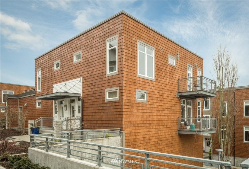 130 Harbor Square, Bainbridge Island, Washington 98110, 2 Bedrooms Bedrooms, ,1 BathroomBathrooms,Residential,For Sale,Harbor Square Condominium,Harbor Square,NWM1881886