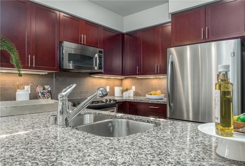 130 Harbor Square, Bainbridge Island, Washington 98110, 2 Bedrooms Bedrooms, ,1 BathroomBathrooms,Residential,For Sale,Harbor Square Condominium,Harbor Square,NWM1881886