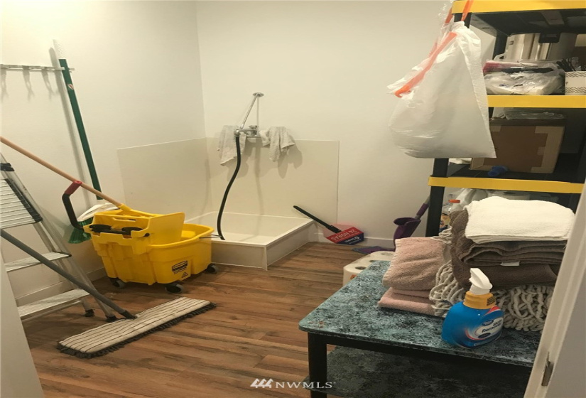 101 West Locust, Waterville, Washington 98858, ,Commercial Sale,For Sale,Locust,NWM1881875