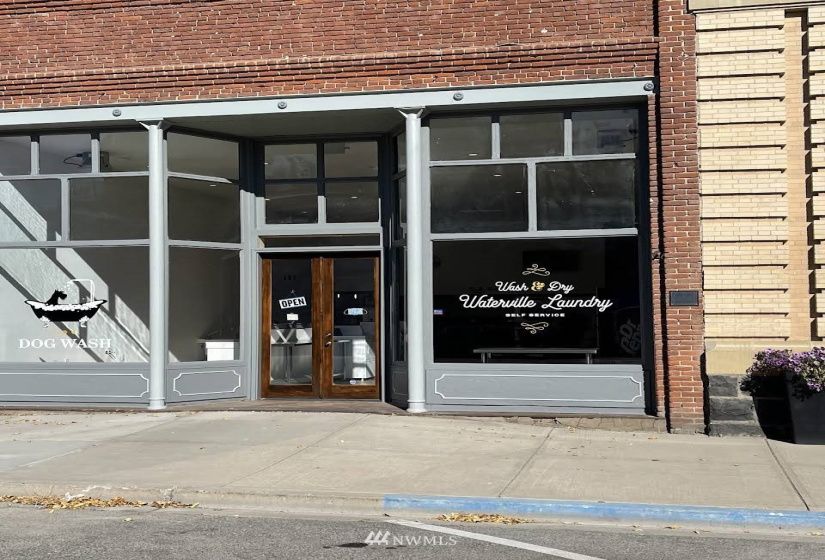 101 West Locust, Waterville, Washington 98858, ,Commercial Sale,For Sale,Locust,NWM1881875