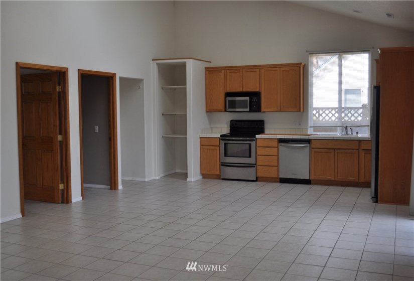 111 Elizabeth, Ilwaco, Washington 98624, 4 Bedrooms Bedrooms, ,2 BathroomsBathrooms,Residential,For Sale,Whealdonsburg,Elizabeth,NWM1882726