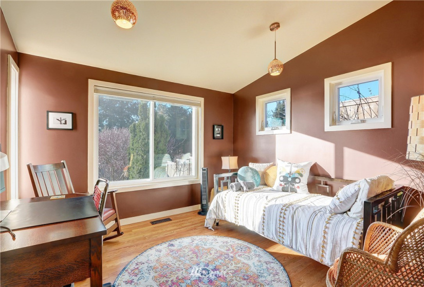 10628 Marine View, Seattle, Washington 98146, 3 Bedrooms Bedrooms, ,2 BathroomsBathrooms,Residential,For Sale,Marine View,NWM1882371